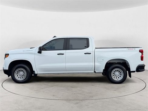 Used 2024 Chevrolet Silverado 1500 W/T image 2