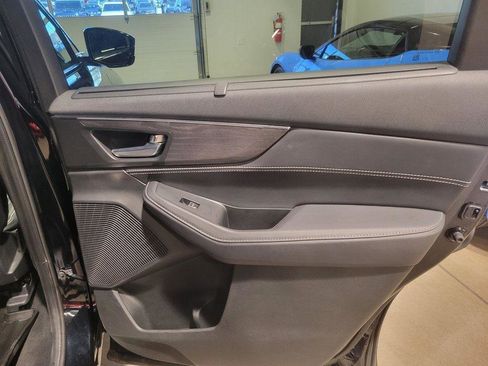 Used 2023 Acura MDX SH-AWD w/ Advance Package image 29