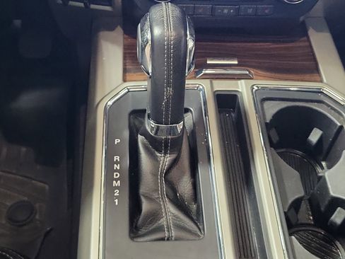 Used 2017 Ford F150 Lariat w/ Equipment Group 502A Luxury image 30