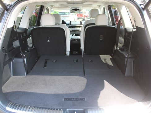 Certified 2022 Kia Telluride SX w/ SX Prestige Package AWD/4WD image 10