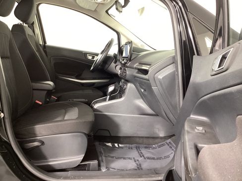 Used 2019 Ford EcoSport SE w/ SE Convenience Package image 26