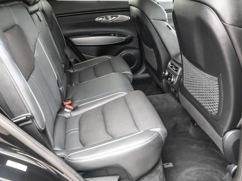 Used 2023 Genesis GV70 2.5T Sport Prestige w/ Sport Prestige Package image 39