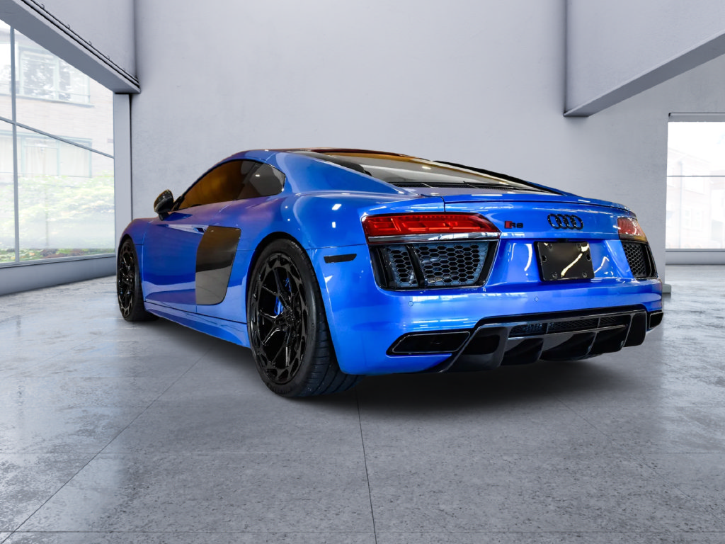 Used 2018 Audi R8 V10 w/ Carbon Exterior Package AWD/4WD image 5