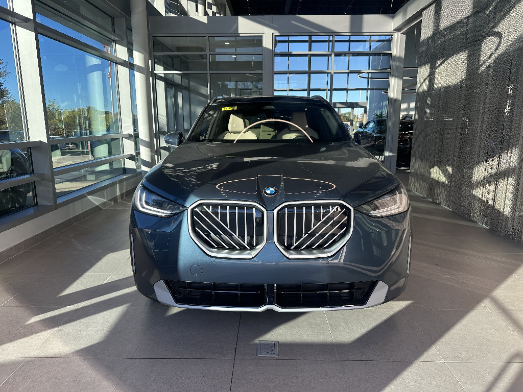 New 2026 BMW X3 xDrive30i w/ Premium Package AWD/4WD image 2