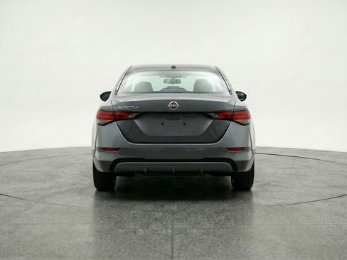 Used 2025 Nissan Sentra S image 7