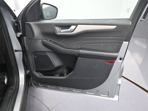 Used 2022 Ford Escape SEL image 22