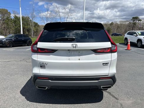 Used 2023 Honda CR-V Sport Touring image 4