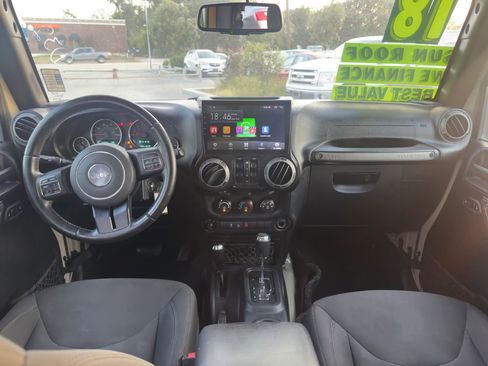 Used 2018 Jeep Wrangler Unlimited Sport S image 14