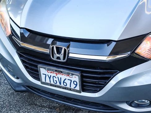 Used 2017 Honda HR-V EX-L image 8