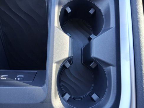 New 2026 Nissan Armada SV image 19