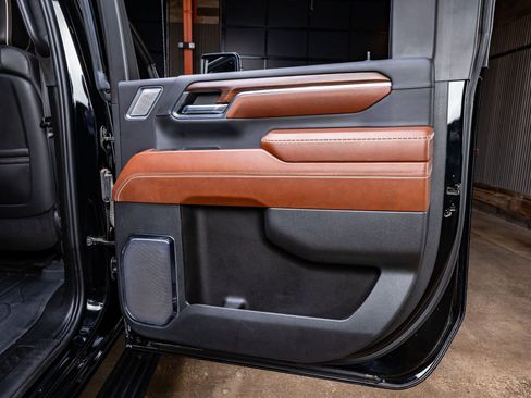 Used 2024 GMC Sierra 2500 Denali Ultimate image 39