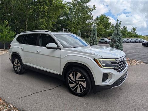 Certified 2024 Volkswagen Atlas SEL AWD/4WD image 7