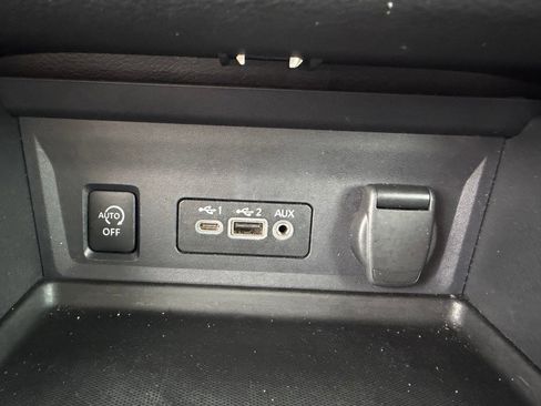 Used 2024 Nissan Sentra SV image 26