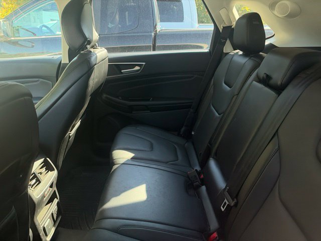 Used 2015 Ford Edge Titanium w/ Equipment Group 302A AWD/4WD image 8