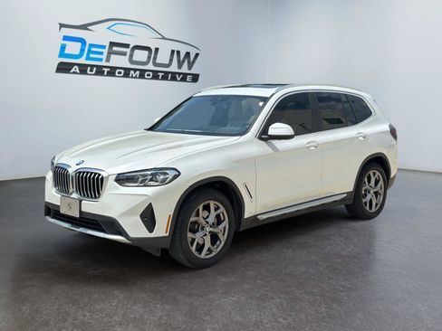 Used 2023 BMW X3 xDrive30i w/ Premium Package w/ZPA AWD/4WD image 7