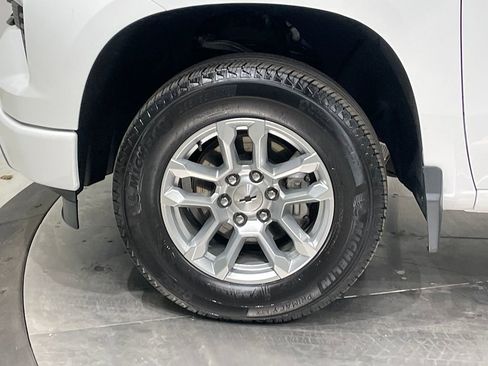 Used 2026 Chevrolet Silverado 1500 RST AWD/4WD image 16