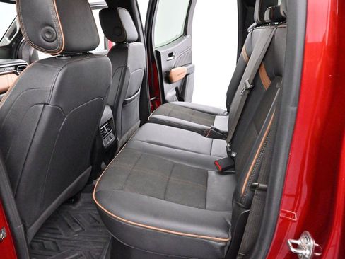 Used 2024 GMC Canyon AT4 w/ Canyon Safety Plus Package AWD/4WD image 26