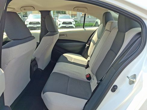 Used 2024 Toyota Corolla LE FWD image 11