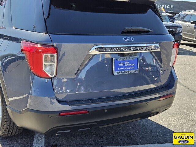 Certified 2021 Ford Explorer XLT RWD image 6