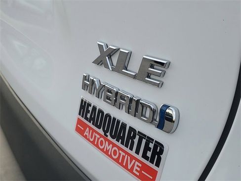 Used 2024 Toyota RAV4 XLE image 6