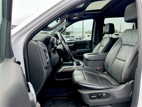 Certified 2019 Chevrolet Silverado 1500 High Country w/ High Country Premium Package image 17