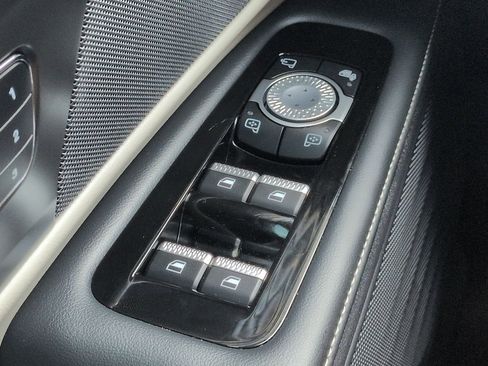 Used 2024 Lincoln Nautilus Premier AWD/4WD image 24
