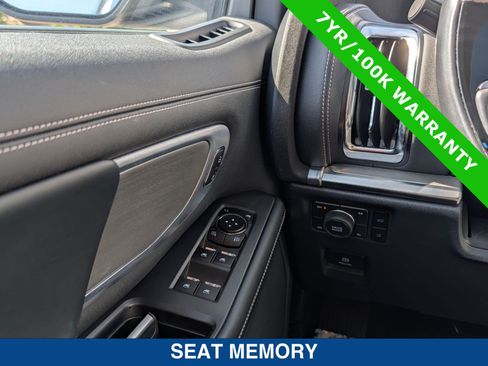 Certified 2025 Ford Expedition Platinum w/ Driver's Package AWD/4WD image 28