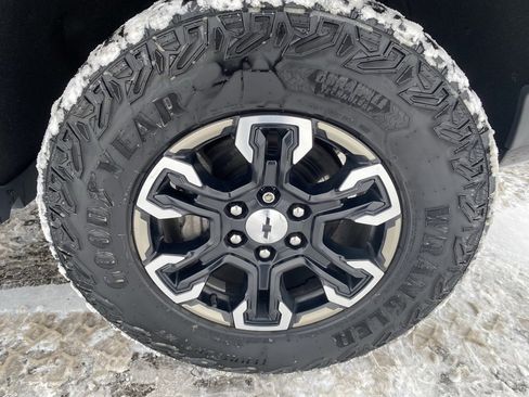 Used 2022 Chevrolet Silverado 1500 ZR2 w/ Technology Package image 29