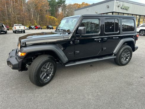 New 2026 Jeep Wrangler Unlimited Sport AWD/4WD image 11