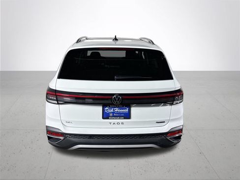 New 2026 Volkswagen Taos SEL AWD/4WD image 7
