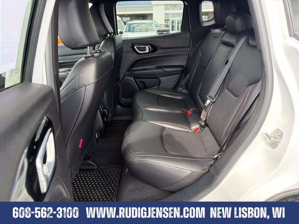 Used 2025 Jeep Compass Trailhawk AWD/4WD image 23
