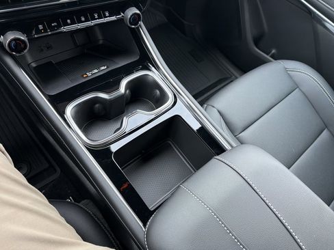 New 2026 Chevrolet Traverse LT w/ Driver Confidence Package image 19