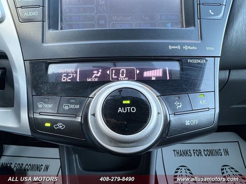 Used 2012 Toyota Prius V Three image 39