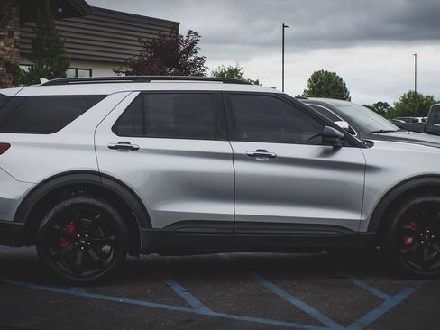Used 2020 Ford Explorer ST w/ ST Street Pack AWD/4WD image 13