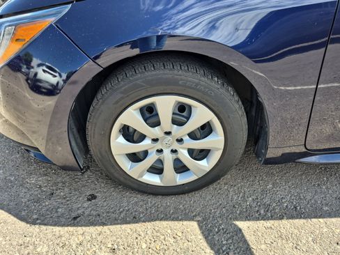 Used 2024 Toyota Corolla LE FWD image 25