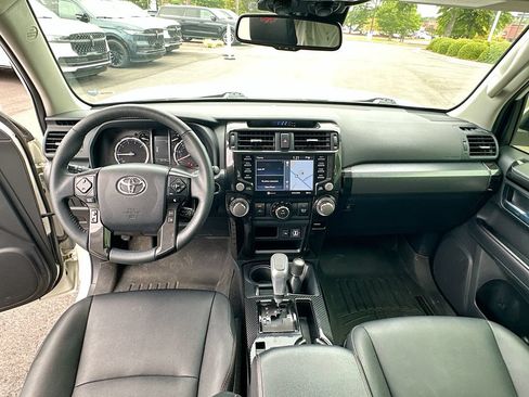 Used 2022 Toyota 4Runner TRD Off-Road Premium w/ Moonroof Package AWD/4WD image 3