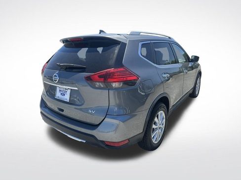 Used 2017 Nissan Rogue SV FWD image 4