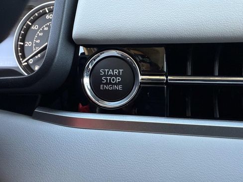 New 2026 Mitsubishi Outlander SE image 29