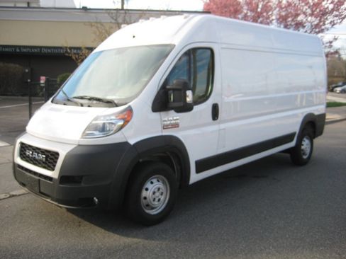 Used 2021 RAM ProMaster 2500 w/ Convenience Group image 1
