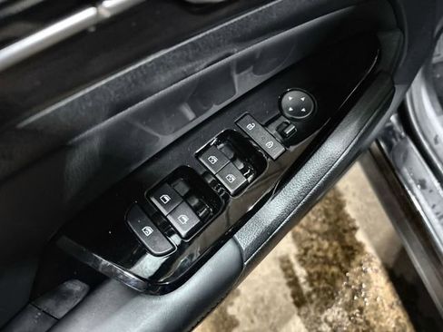 Certified 2024 Kia Sportage EX w/ EX Premium Package image 17