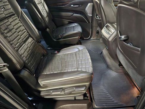 Used 2021 Cadillac Escalade Premium Luxury Platinum image 20