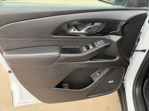 Used 2023 Chevrolet Traverse RS w/ LPO, Floor Liner Package image 10