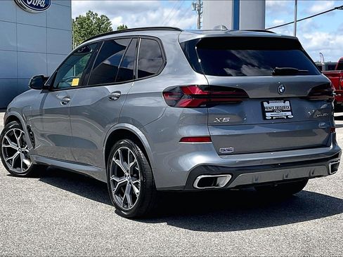 Used 2024 BMW X5 xDrive50e w/ M Sport Package AWD/4WD image 11
