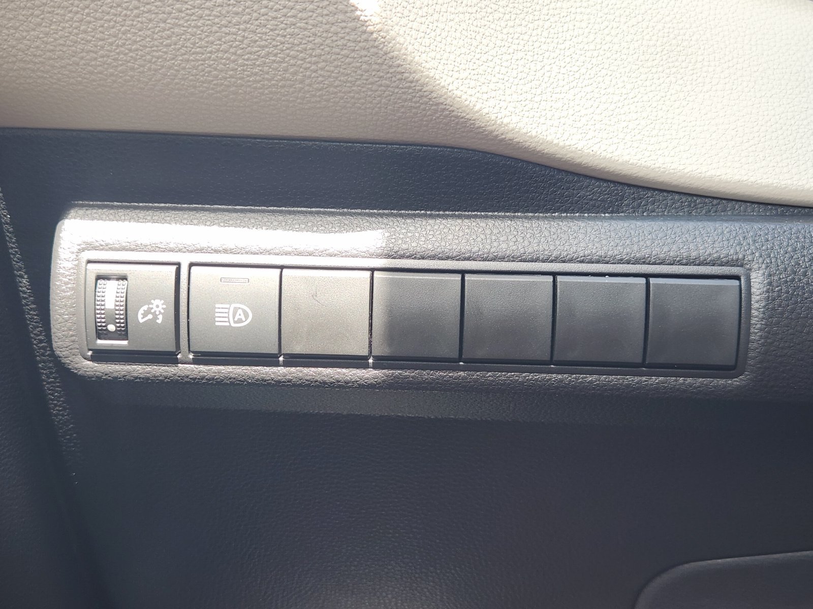New 2027 Toyota Corolla LE FWD image 20