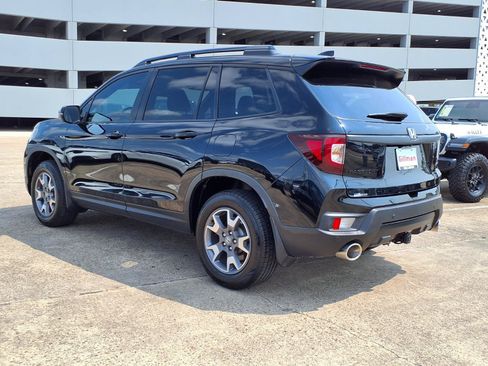 Used 2022 Honda Passport TrailSport image 4