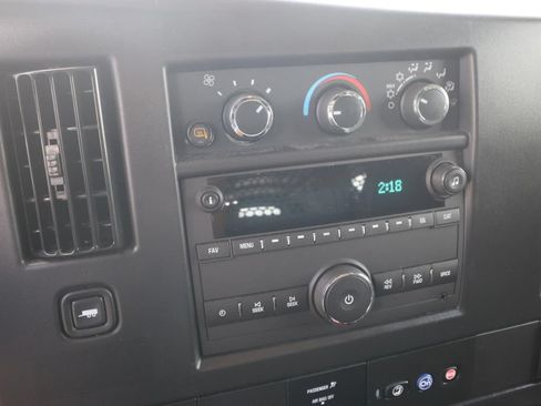 Used 2025 Chevrolet Express 2500 w/ Driver Convenience Package RWD image 21