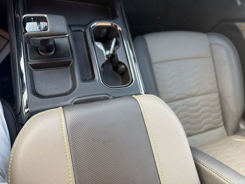 Used 2024 Chevrolet Silverado 1500 ZR2 w/ Technology Package image 21