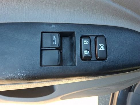 Used 2015 Toyota Tacoma PreRunner image 27