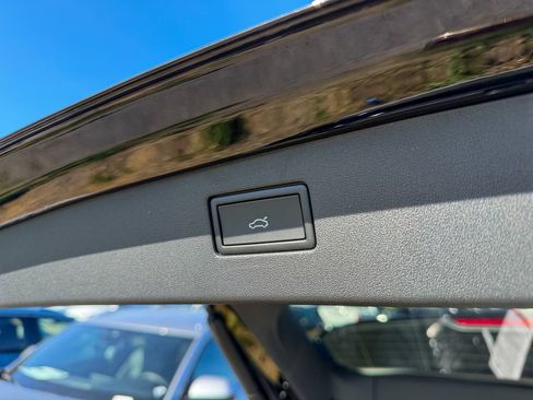 New 2026 Volkswagen Tiguan SE image 27