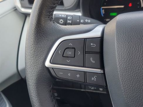 Used 2025 Toyota Sienna XLE FWD image 20